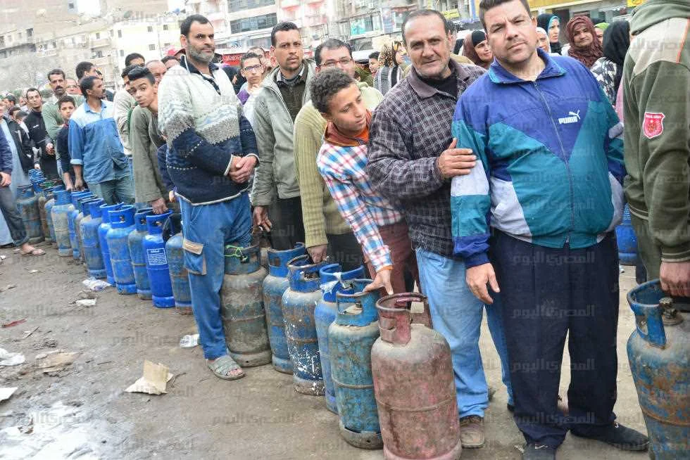 طوابير شراء اسطوانات الغاز في مصر ـ ارشيفية